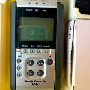 Zoom H4N Recorder with power adapter & Wind Screen